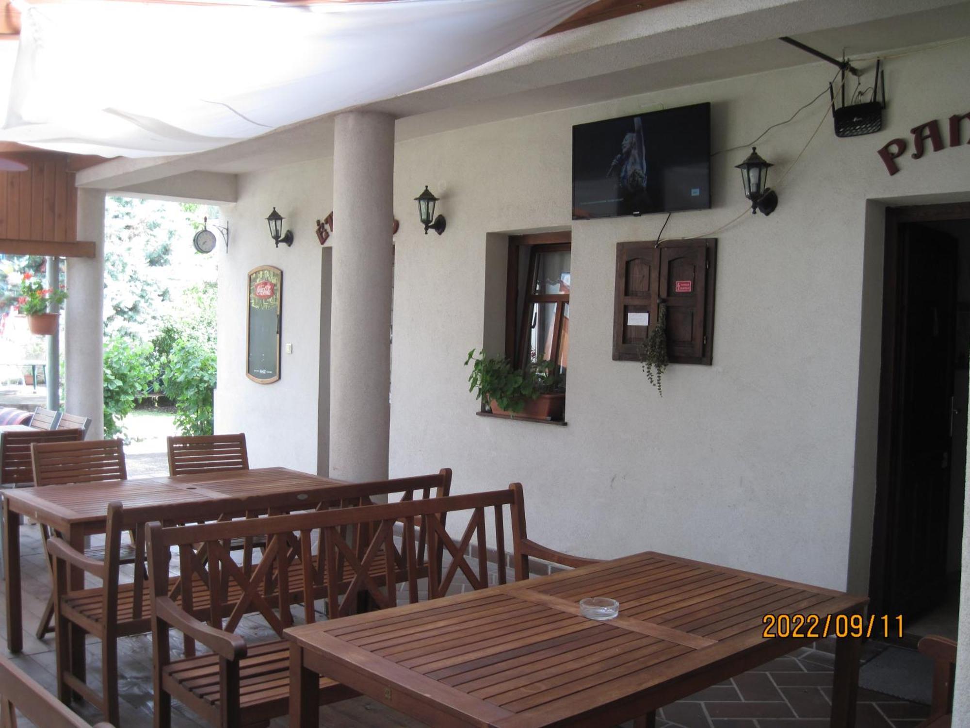 Benyei Fogado Panzio Es Etterem Bed & Breakfast Erdobenye Exterior photo
