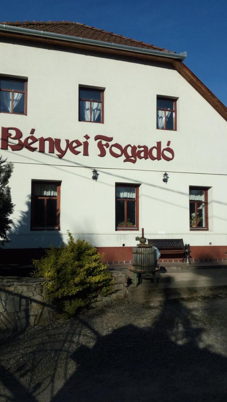 Benyei Fogado Panzio Es Etterem Bed & Breakfast Erdobenye Exterior photo
